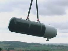 Hydrofoil Expansion Tanks