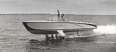 Hydrofoil Tanks