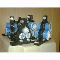 Trefoil Clamps