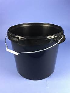 Tubs With Lids
